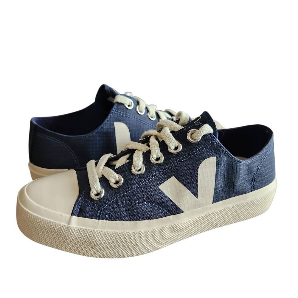 Veja Sneakers Womens 6 Wata III Low Ripstop Natico Pierre Blue Logo